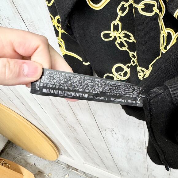 Zara Knit Sweater Women Size Small Black Gold Chain Printer Crewneck Long Sleeve - Picture 3 of 6